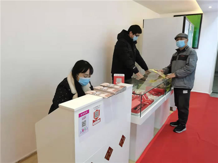 四川中青旅綿陽(yáng)分社、綿陽(yáng)市中旅假日旅行社、綿陽(yáng)自來(lái)文化傳播有限公司24H自助售貨服務(wù)盛大開(kāi)業(yè)